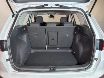 Car image 40