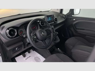 Car image 37