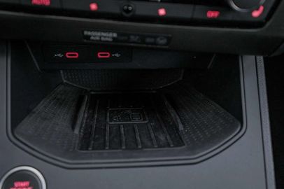 Car image 41