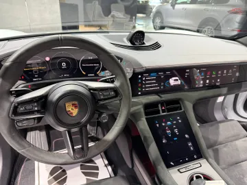 Car image 29