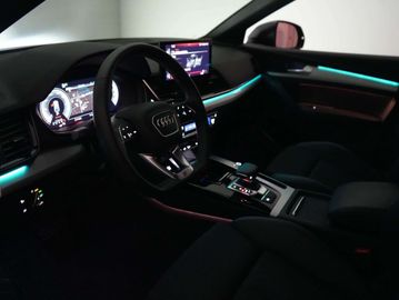 Car image 33