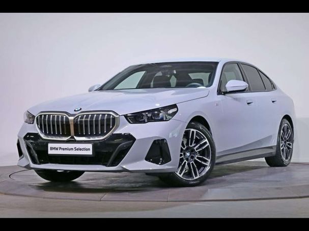 BMW 520i 140 kW image number 1