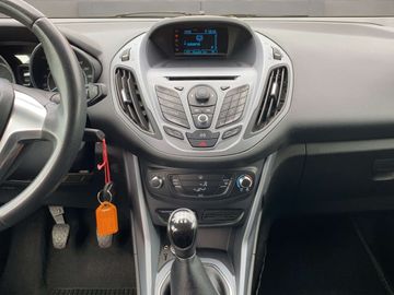 Car image 15