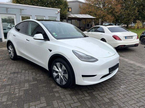 Tesla Model Y 220 kW image number 2