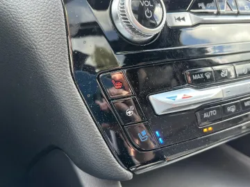 Car image 44
