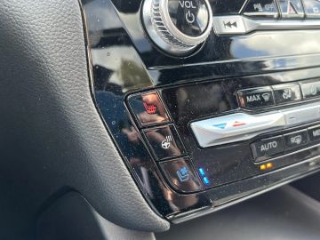 Car image 44