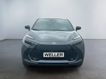 Car image 3