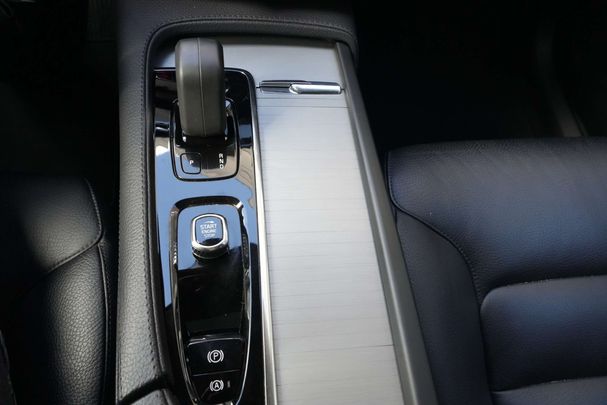 Volvo XC90 Recharge T8 AWD 288 kW image number 6