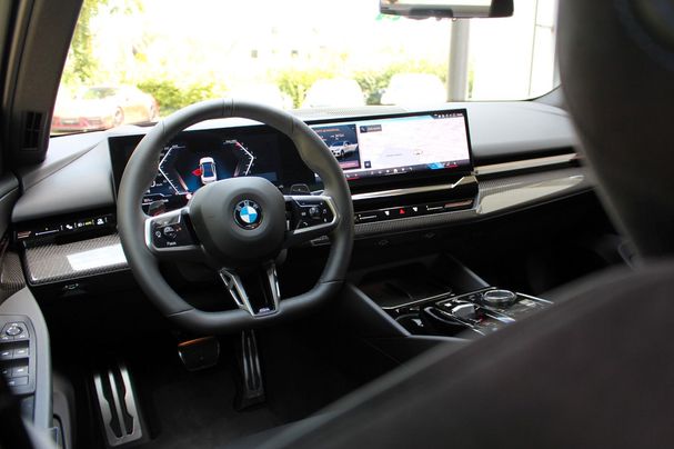 BMW 520i 140 kW image number 12