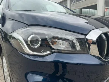 Car image 22
