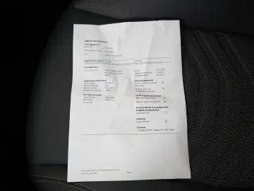 Car image 40