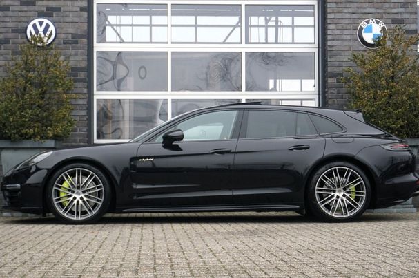 Porsche Panamera 4 Sport Turismo E-Hybrid 340 kW image number 3