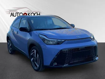 Car image 2