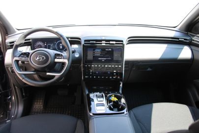 Car image 19