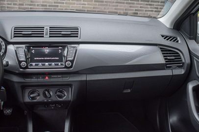 Car image 22