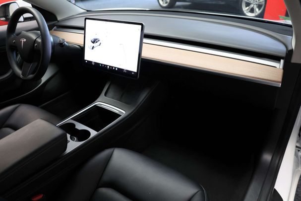 Tesla Model 3 239 kW image number 11