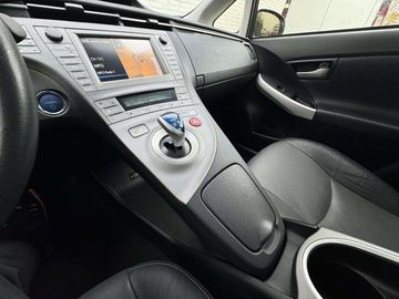 Car image 33