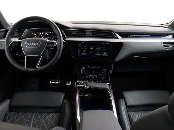 Audi Q8 50 e-tron Sportback 250 kW image number 2