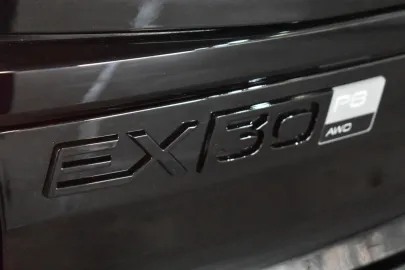 Car image 42