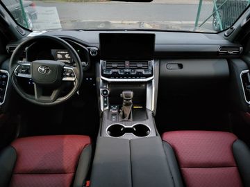 Car image 23