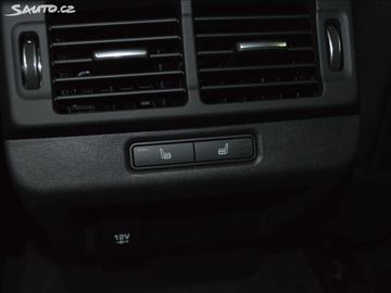 Car image 38