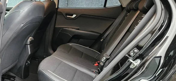 Car image 31