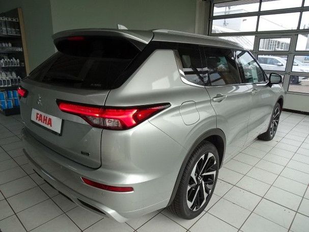 Mitsubishi Outlander 135 kW image number 3