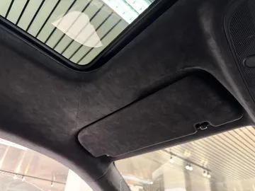 Car image 47