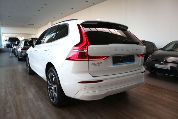 Volvo XC60 B4 145 kW image number 8