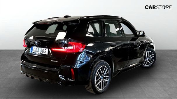 BMW iX1 xDrive30 M Sport 230 kW image number 2