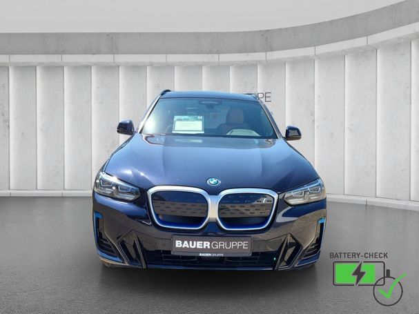 BMW iX3 Inspiring 210 kW image number 2