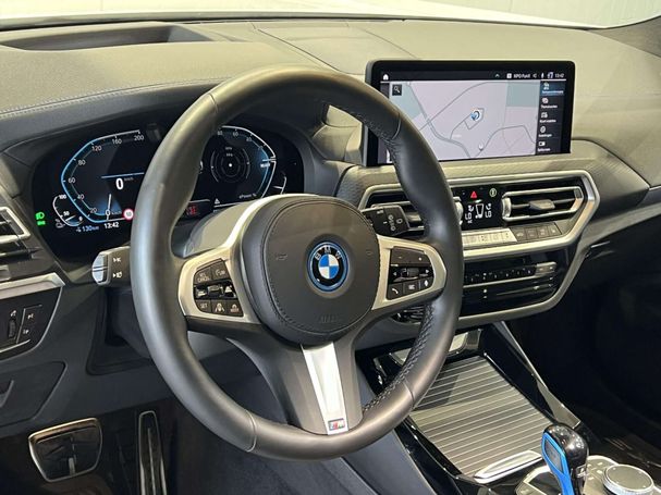 BMW iX3 210 kW image number 16