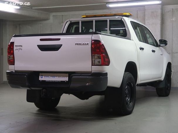 Toyota Hilux D 2.4 4D 110 kW image number 4