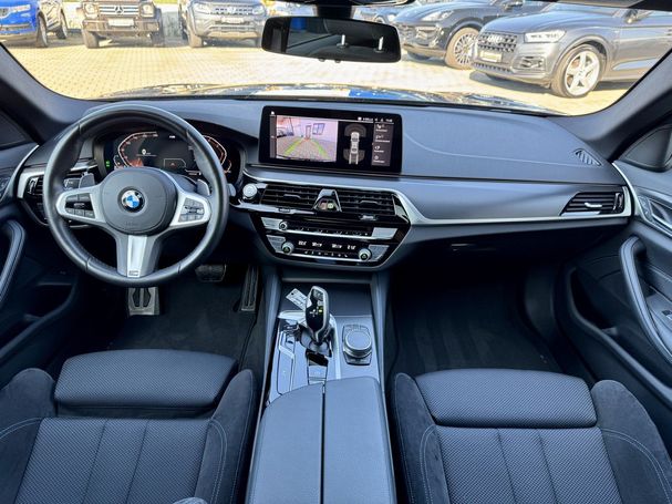 BMW 540d xDrive 250 kW image number 14