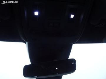 Car image 33