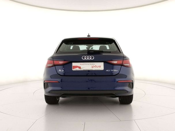 Audi A3 40 TFSIe S tronic Sportback Business 150 kW image number 3