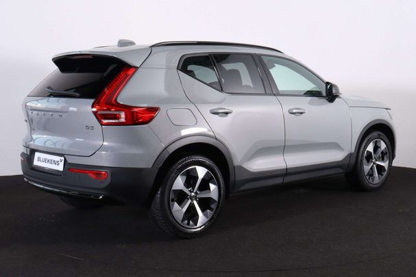 Volvo XC40 B3 Plus Dark 120 kW image number 3