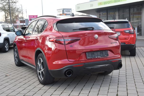 Alfa Romeo Stelvio AT8 Q4 B-Tech 154 kW image number 5