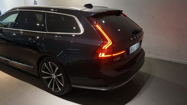 Volvo V90 T6 Inscription Expression AWD Recharge 253 kW image number 2