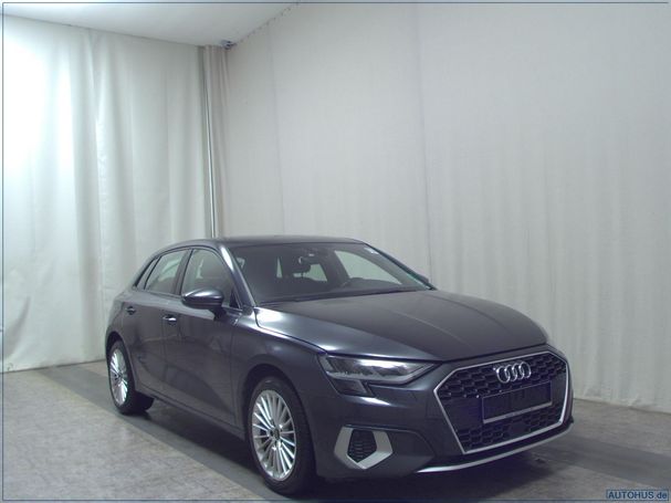 Audi A3 30 TFSI Advanced 81 kW image number 2