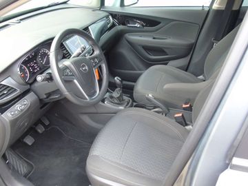 Car image 17