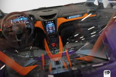 Car image 20