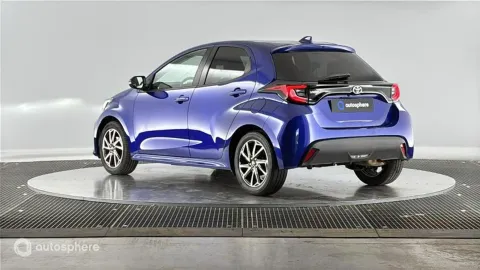 Car image 5