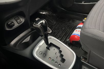 Car image 23