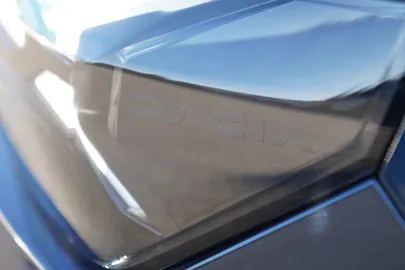 Car image 33