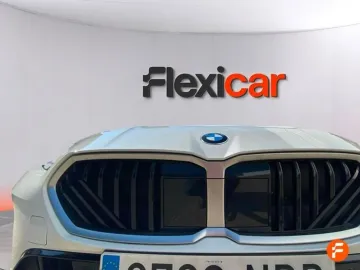 Car image 27