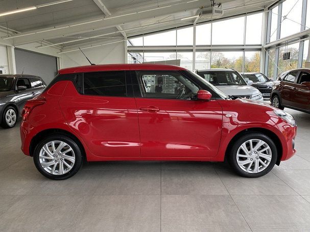 Suzuki Swift 1.2 Comfort CVT 61 kW image number 8