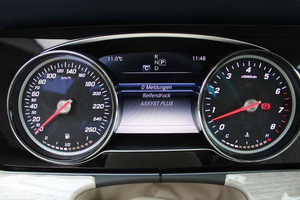 Mercedes-Benz E 400 4Matic Cabrio 245 kW image number 41