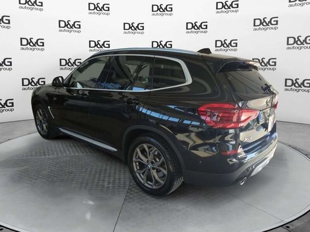 BMW X3 xDrive20d xLine 140 kW image number 4