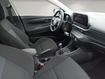 Car image 15